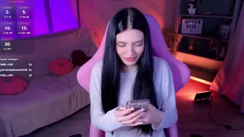 Kelly online show from August 9, 10:49 am