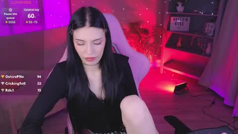 Kelly online show from August 12, 2:52 pm
