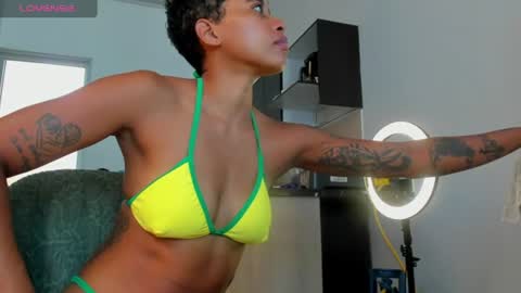 kelly__thomson online show from August 8, 4:51 pm