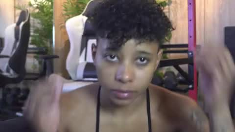 kelly__thomson online show from August 12, 1:13 pm