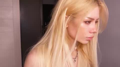 Kelly online show from August 14, 10:57 pm