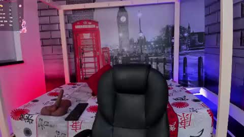 kelly_cute9 online show from August 15, 5:44 am