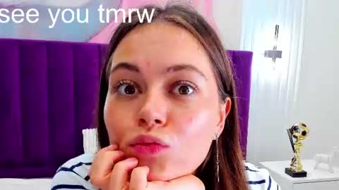 kelly_cuutie online show from July 18, 10:05 am