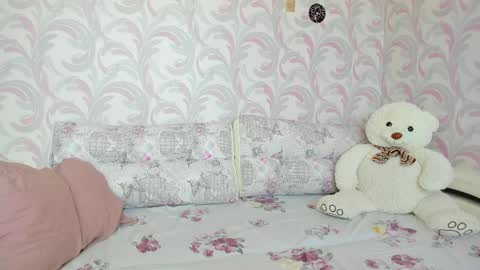 kelly_gerzikaaa online show from June 3, 10:08 am