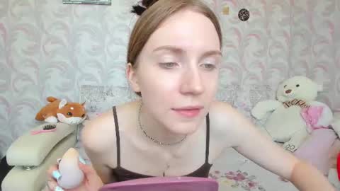 kelly_gerzikaaa online show from June 9, 4:41 am