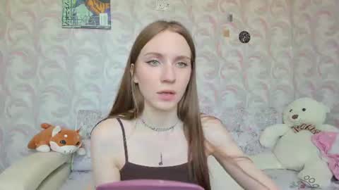 kelly_gerzikaaa online show from June 9, 5:47 am