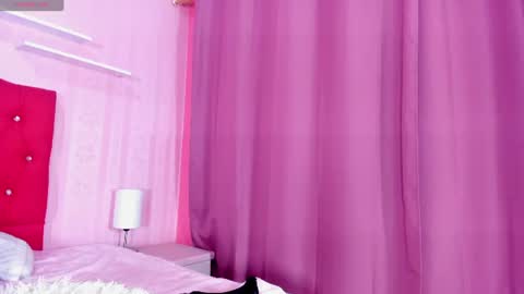 kelly_sandoval online show from August 12, 8:38 am