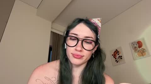 Kelly online show from July 25, 1:53 am