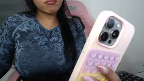 Kelly online show from August 4, 5:43 pm