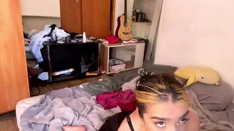 Kelly online show from June 9, 11:38 am