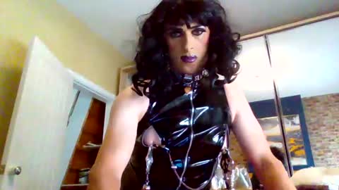 kellypvcslut1 online show from July 30, 5:09 pm