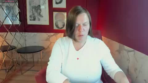 Kelly online show from August 13, 5:32 am