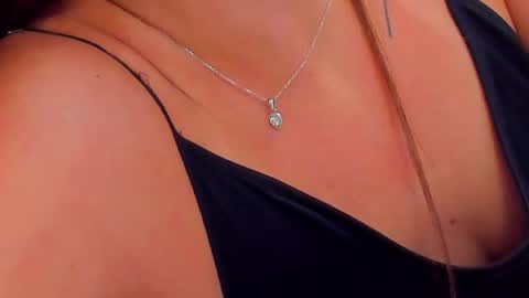 kelsi_di online show from August 9, 10:05 am