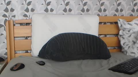 kelywild20 online show from August 10, 7:43 am