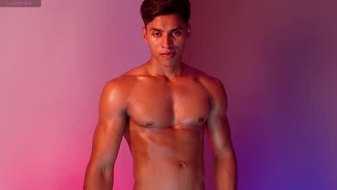 ken__owensx online show from August 1, 10:38 pm