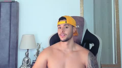 ken_mailik online show from August 1, 5:24 am