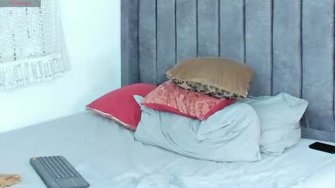 ken_mailik online show from August 7, 3:17 am