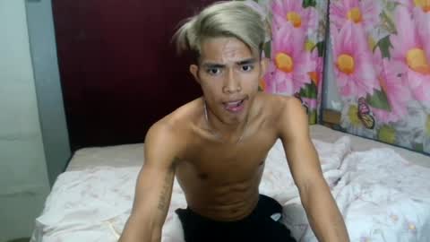ken_minjun online show from July 17, 12:49 pm