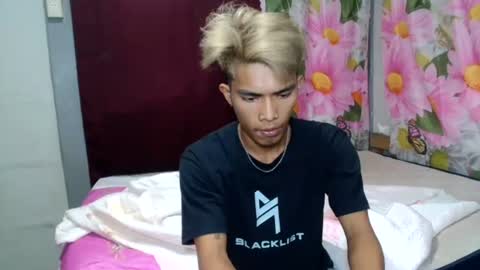 ken_minjun online show from July 21, 12:40 pm