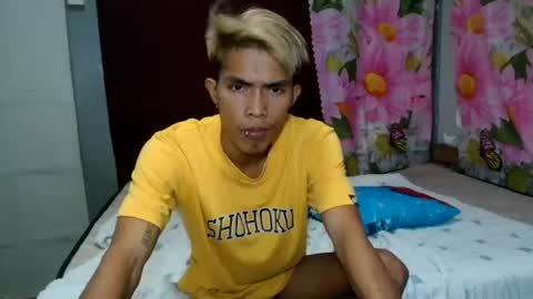 ken_minjun online show from July 28, 1:06 pm