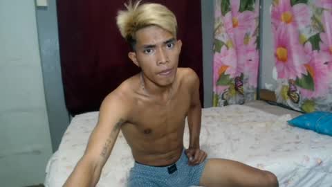 ken_minjun online show from August 10, 12:17 pm