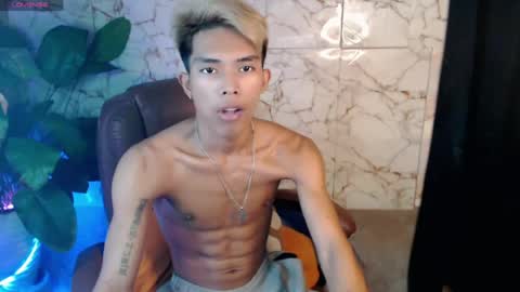 ken_minjun online show from August 15, 12:20 pm
