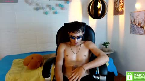 Ken  Follow me online show from August 3, 4:47 pm