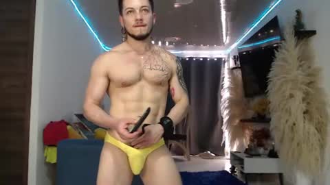 ken_wiild online show from August 10, 8:21 pm