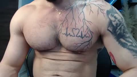 ken_wiild online show from August 10, 11:39 pm