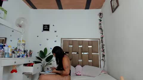 Kendall ewers online show from August 4, 12:07 am