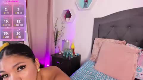 Kendall online show from August 11, 10:45 pm