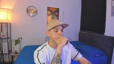 kendel_dimitri online show from July 28, 5:57 am