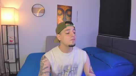 kendel_dimitri online show from August 4, 5:48 am