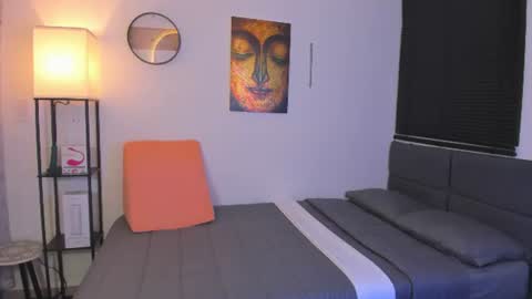kendel_dimitri online show from August 8, 4:45 am