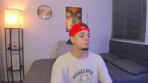 kendel_dimitri online show from August 10, 11:11 am