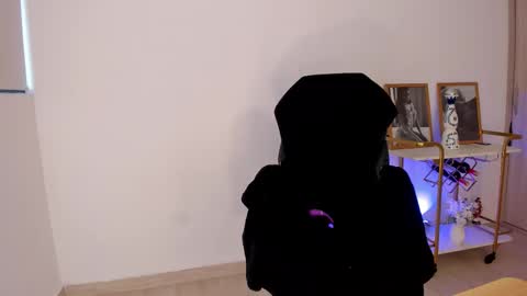 kendra online show from February 21, 9:13 pm