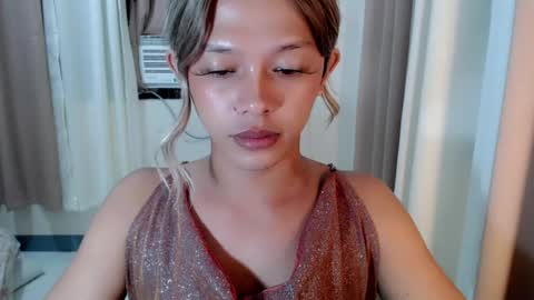 kendra_lunaxx online show from August 13, 1:58 pm