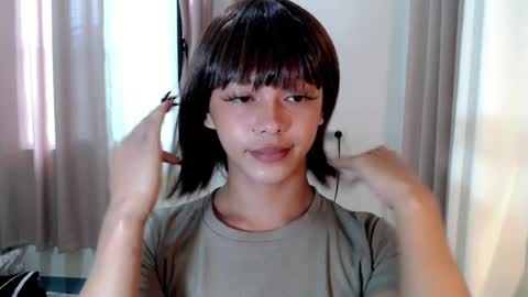 kendra_lunaxx online show from August 14, 5:44 am