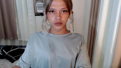 kendra_lunaxx online show from August 15, 3:38 pm