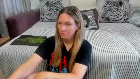 Kendra online show from July 28, 1:55 am