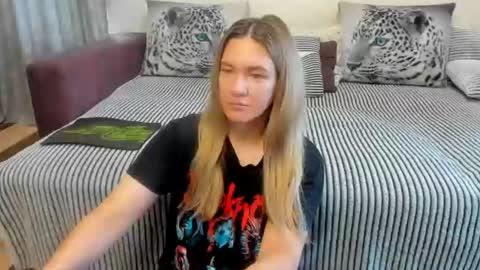 Kendra online show from July 29, 11:56 pm