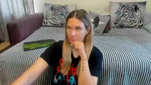 Kendra online show from August 1, 1:33 am