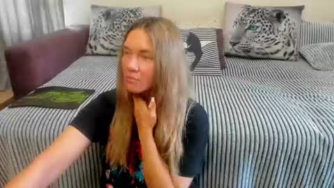 Kendra online show from August 3, 12:50 am