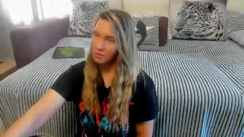Kendra online show from August 10, 3:08 am