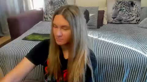 Kendra online show from August 11, 1:51 am