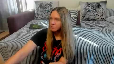Kendra online show from August 13, 2:14 am