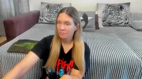 Kendra online show from August 14, 12:25 am
