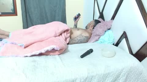 Kendra And Miller online show from August 10, 2:35 am