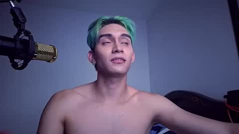 kenneth3141592 online show from July 22, 3:20 am
