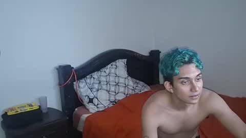 kenneth3141592 online show from August 5, 3:59 am